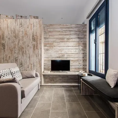 Petit Loft Apartment *